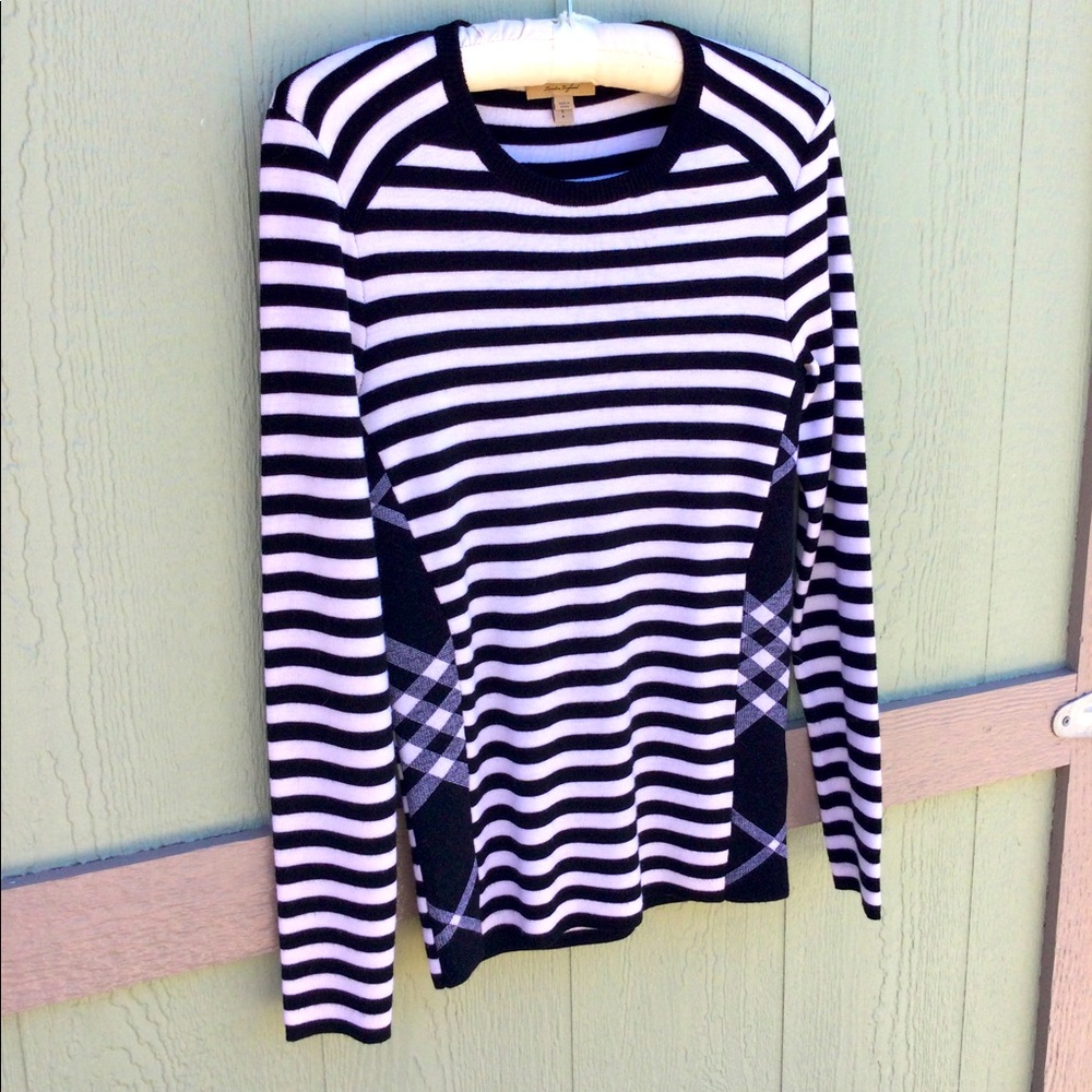BURBERRY - Classic Black / White Stripes - NWOT